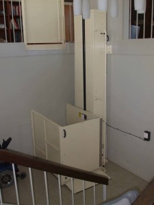 Macs PL90 porch wheelchair lift